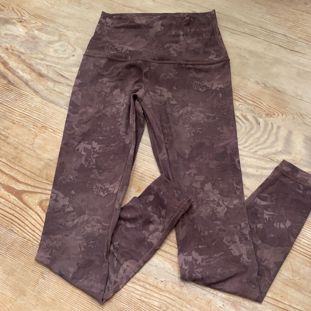 Lululemon high waisted yoga leggings
